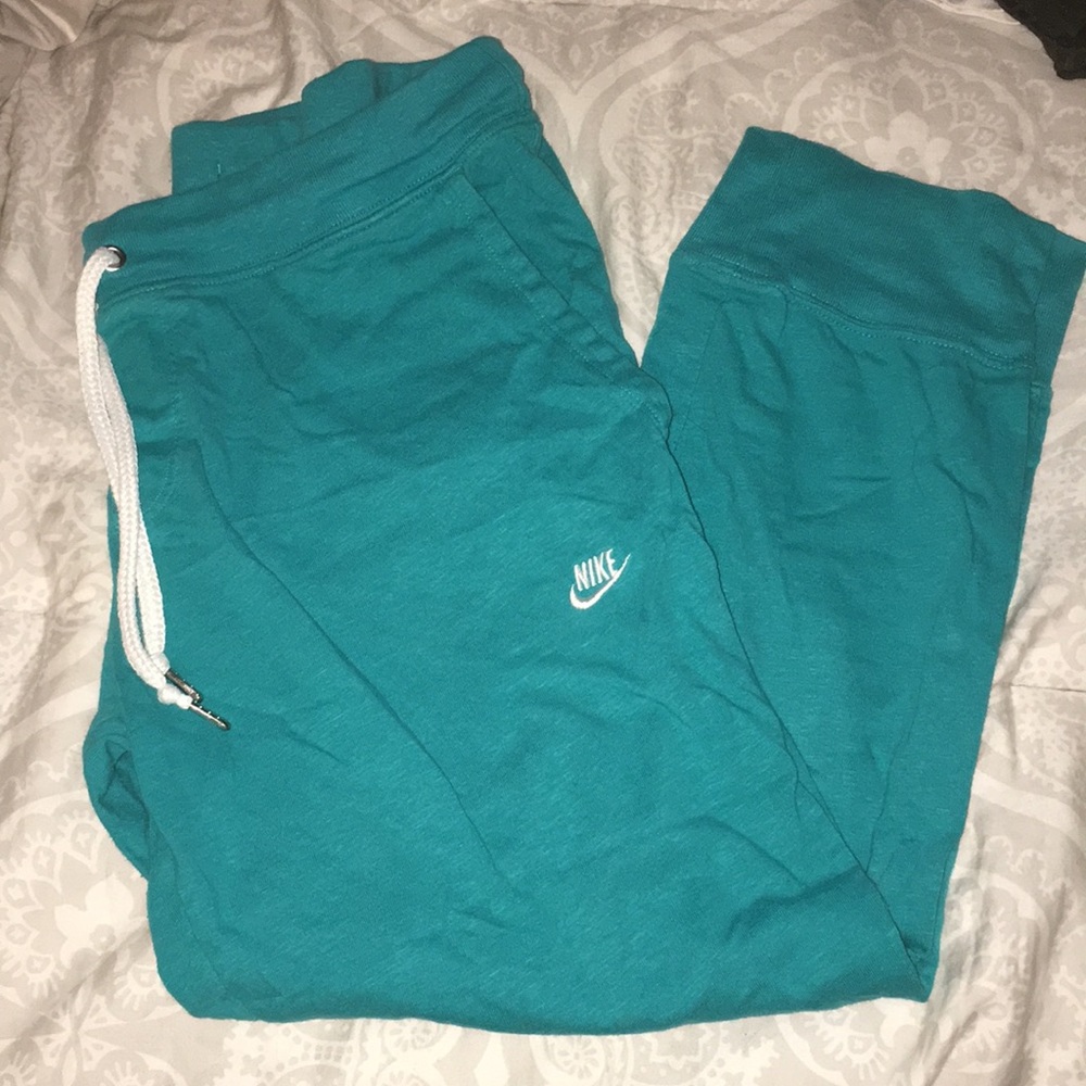 Capri sweats